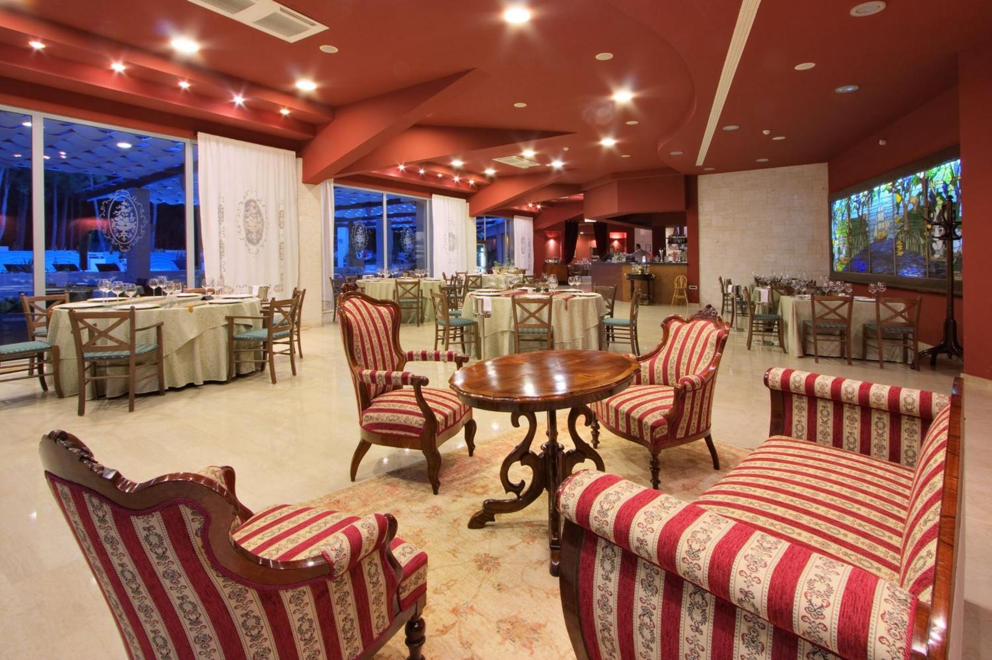 אומאג Hotel Coral Plava Laguna (Adults Only) מראה חיצוני תמונה