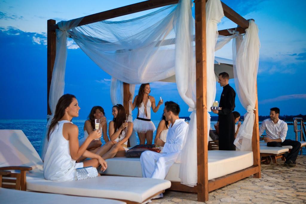 אומאג Hotel Coral Plava Laguna (Adults Only) מראה חיצוני תמונה